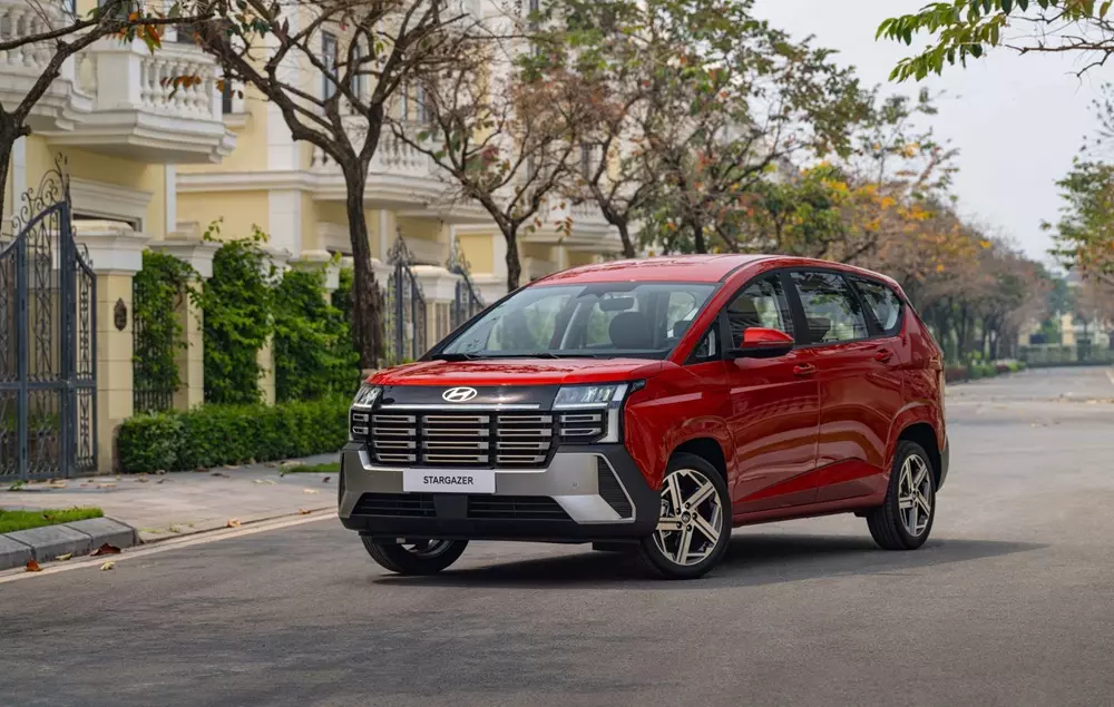 Doanh số xe MPV tháng 6/2026: Toyota Innova Cross chỉ bán thua VinFast Limo Green - Ảnh 7.