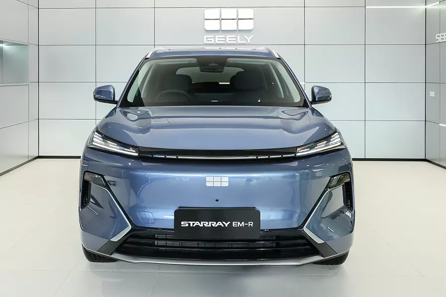 Geely Starray EM-R khi nhìn trực diện