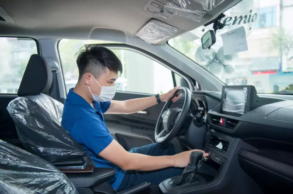 Giữa cơn sốt xe điện, Toyota Veloz Cross âm thầm viết lại luật chơi MPV cỡ nhỏ- Ảnh 3.