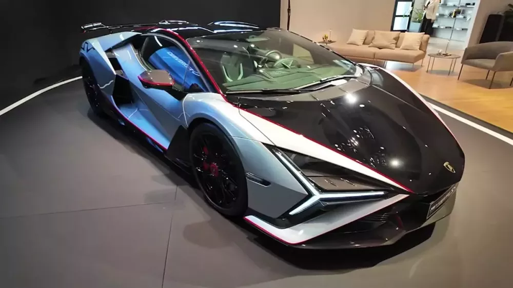 Lamborghini Revuelto SV c&oacute; số lượng sản xuất đ&uacute;ng 1.963 chiếc