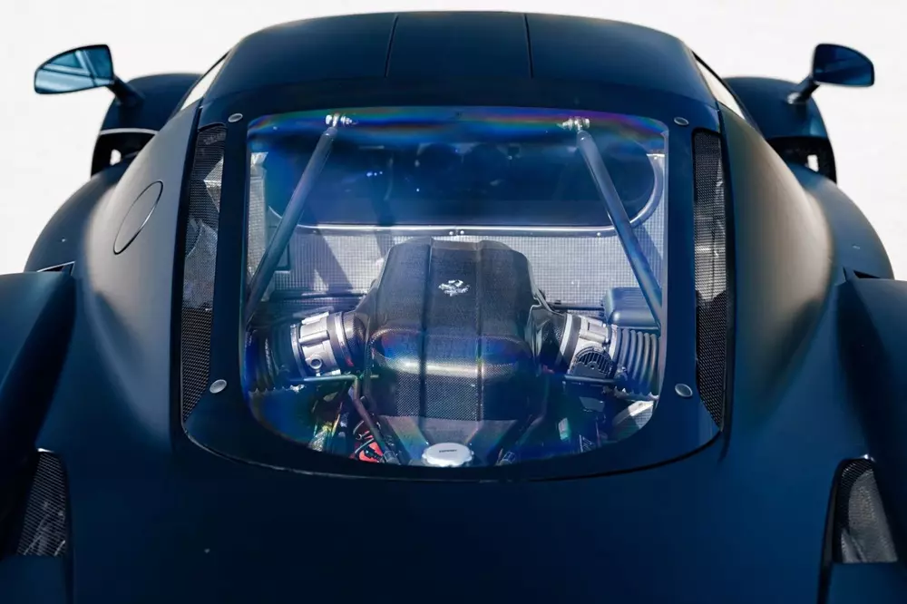 Chiếc Ferrari Enzo sơn đen nhám duy nhất trên thế giới từng thuộc sở hữu của Hoàng gia Brunei - Ảnh 4.