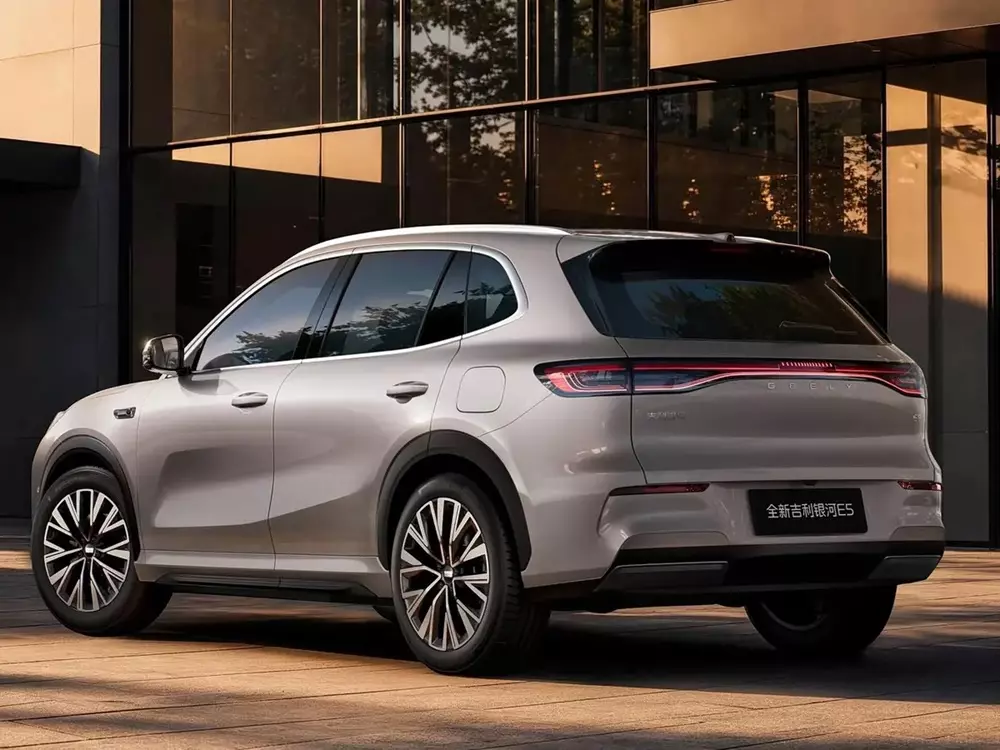 Geely EX5 mới ch&iacute;nh thức lộ diện trước khi ra mắt v&agrave;o ng&agrave;y mai - Ảnh 9.