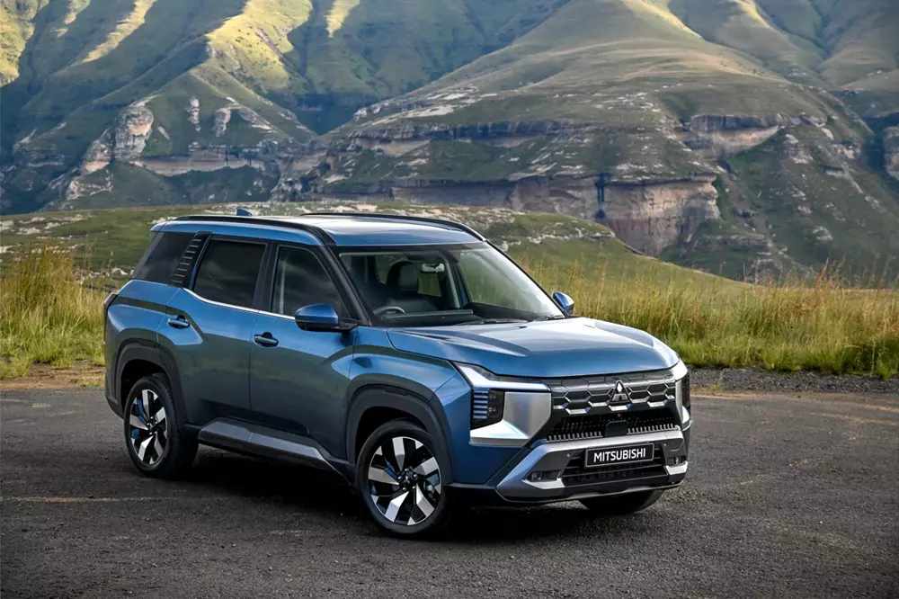 Mitsubishi Destinator