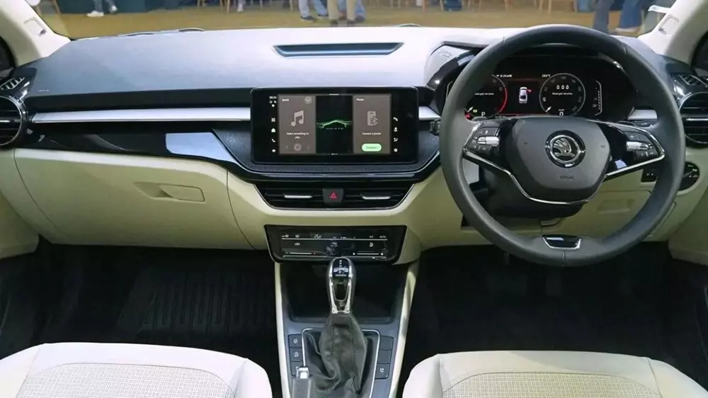 Skoda Slavia 2026 chính thức được bán ra thị trường với giá rẻ hơn đời cũ, cạnh tranh Honda City - Ảnh 7.