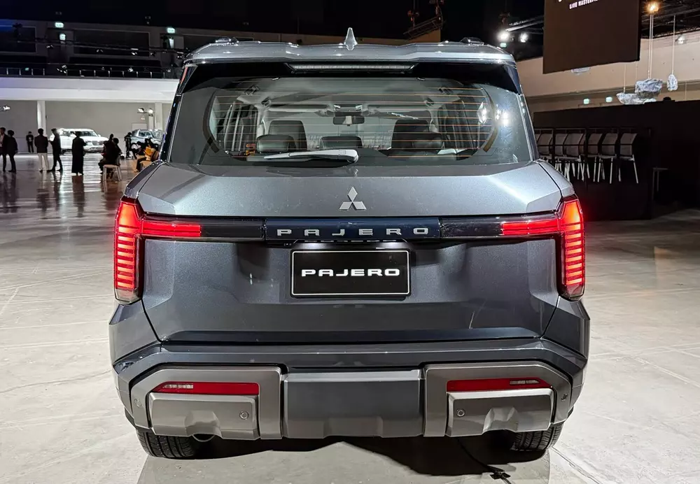 Mitsubishi Pajero 2027 ch&iacute;nh thức được b&aacute;n tại Th&aacute;i Lan, chờ ng&agrave;y đến Việt Nam đấu Toyota Land Cruiser - Ảnh 15.