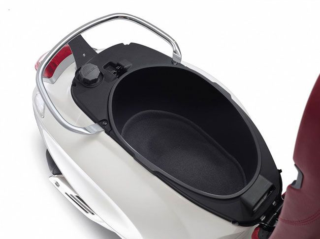 Thiết kế cốp xe Vespa Primavera Thiết kế cốp xe Vespa Primavera