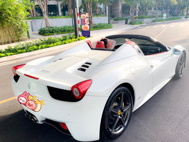 Đ&acirc;y l&agrave; chiếc si&ecirc;u xe mui trần Ferrari 458 Spider thứ 2 tại Việt Nam