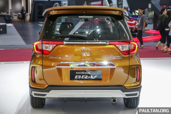 Cận cảnh thiết kế đu&ocirc;i xe của Honda BR-V 2019