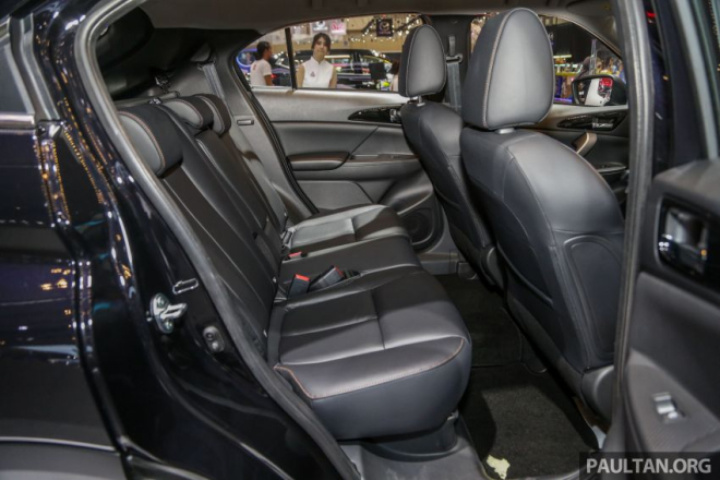 Bên trong Mitsubishi Eclipse Cross là nội thất 5 chỗ Bên trong Mitsubishi Eclipse Cross là nội thất 5 chỗ