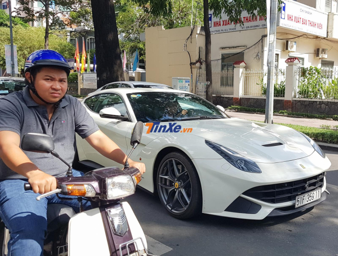 Ferrari F12 Berlinetta của Phan Th&agrave;nh c&oacute; gi&aacute; hơn 21 tỷ đồng