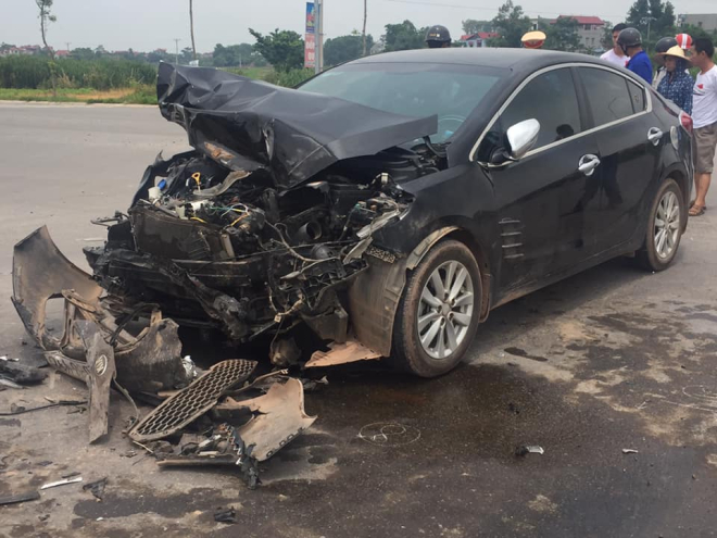 Chi ph&iacute; sửa chữa chiếc Kia K3 ước t&iacute;nh kh&ocirc;ng hề nhỏ