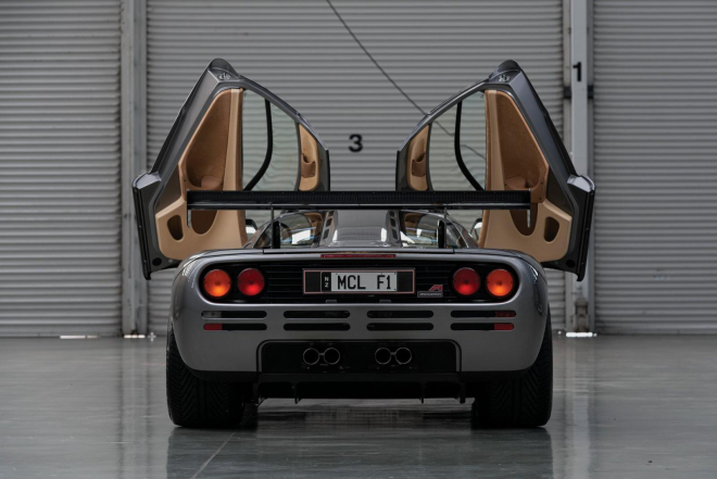 McLaren F1 LM Spec c&oacute; thể rao b&aacute;n hơn 20 triệu đ&ocirc; la