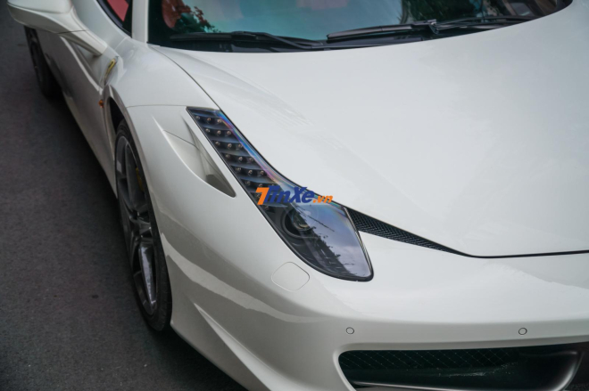 Chiếc Ferrari 458 Spider n&agrave;y được nhập từ L&agrave;o