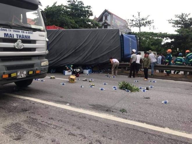 Hiện trường vụ tai nạn thảm khốc
