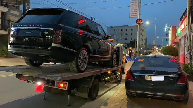 Xe si&ecirc;u sang Mercedes-Maybach S400 4Matic ch&agrave;o đ&oacute;n ange Rover Autobiography LWB 2019 về nh&agrave;