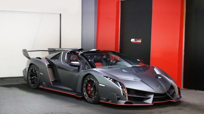 Si&ecirc;u xe Lamborghini Veneno Roadster n&agrave;y c&oacute; ngoại thất carbon nh&aacute;m