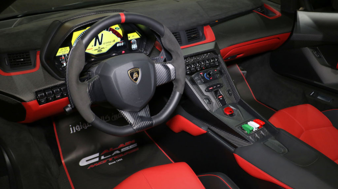 Chiếc Lamborghini Veneno Roadster n&agrave;y thuộc đời 2014
