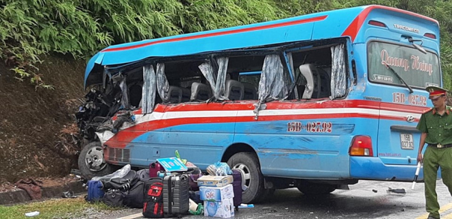 Vụ tai nạn khiến 3 người tử vong v&agrave; 3 người bị thương nặng
