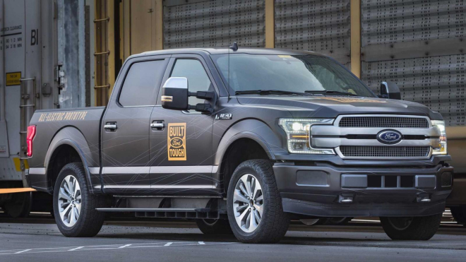 Cận cảnh nguy&ecirc;n mẫu F-150 chạy điện của Ford