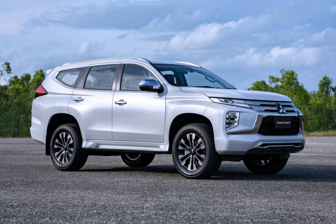 Mitsubishi Pajero Sport 2019 mới ra mắt tại Thái Lan Mitsubishi Pajero Sport 2019 mới ra mắt tại Thái Lan