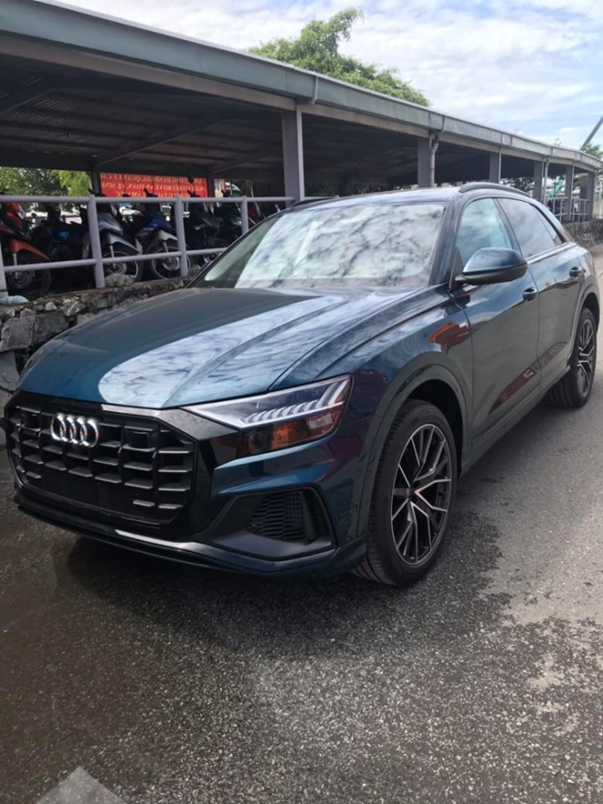SUV hạng sang Audi Q8 2019 thứ 3 về Việt Nam
