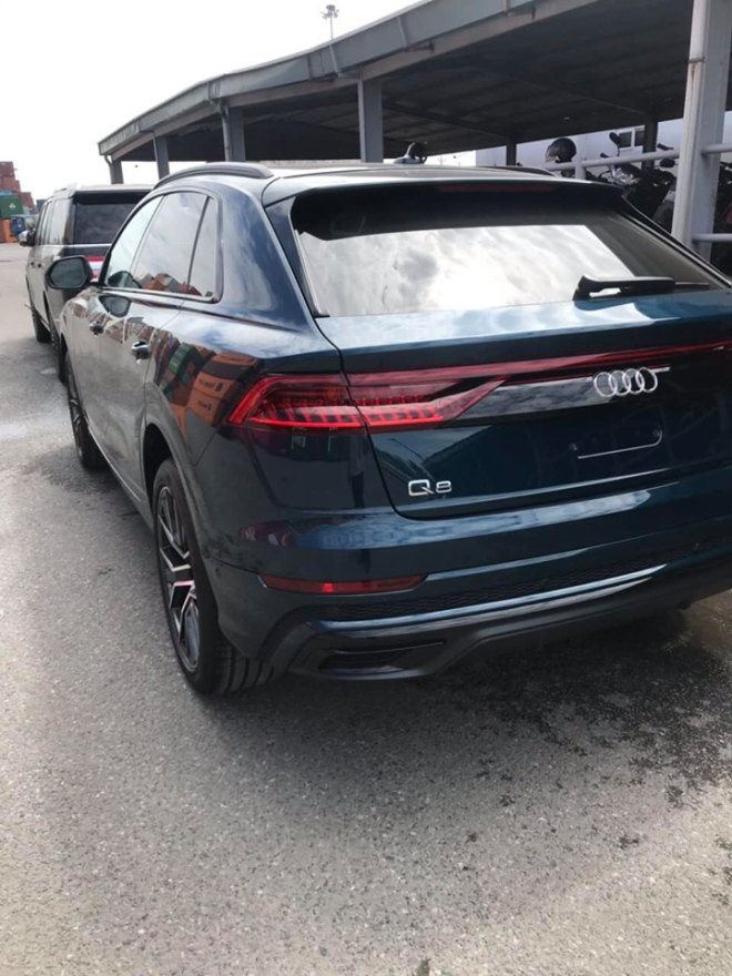 Chiếc Audi Q8 2019 thứ 3 về Việt Nam thuộc phi&ecirc;n bản S-Line