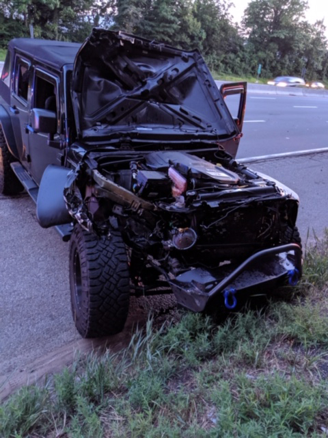 Chiếc Jeep Wrangler tại hiện trường vụ tai nạn