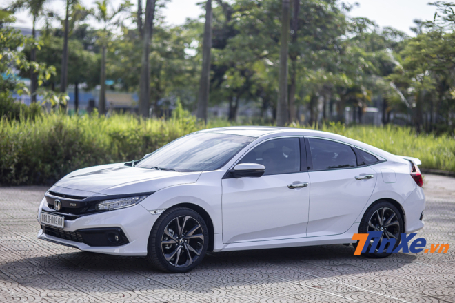 Honda Civic thế hệ thứ 10 đã có màn chào sân ấn tượng tại Việt Nam.