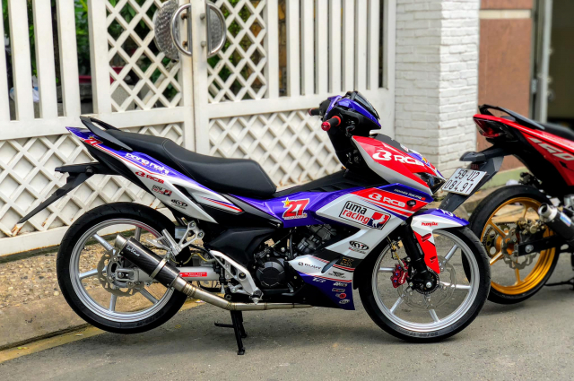 Chiếc xe trông hầm hố và đậm chất Racing hơn hẳn