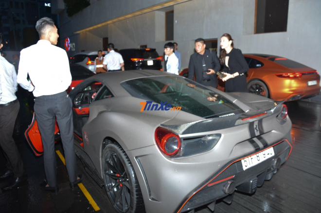 Si&ecirc;u xe Ferrari 488 GTB mang g&oacute;i độ SVR