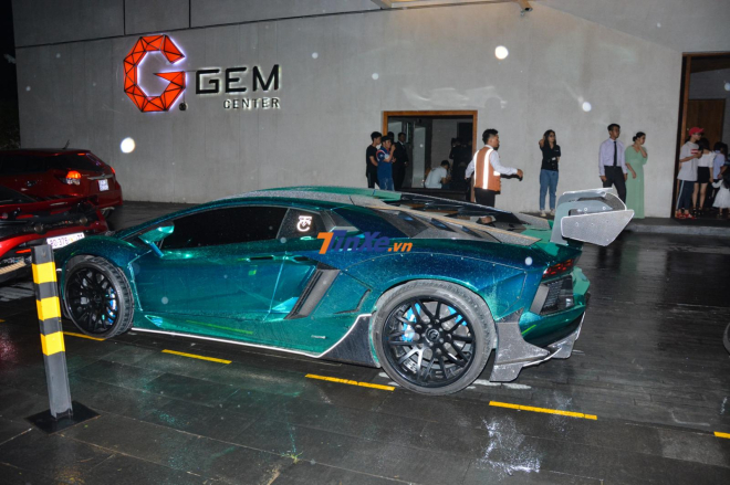 Si&ecirc;u xe Lamborghini Aventador LP700-4 độ Liberty Walk
