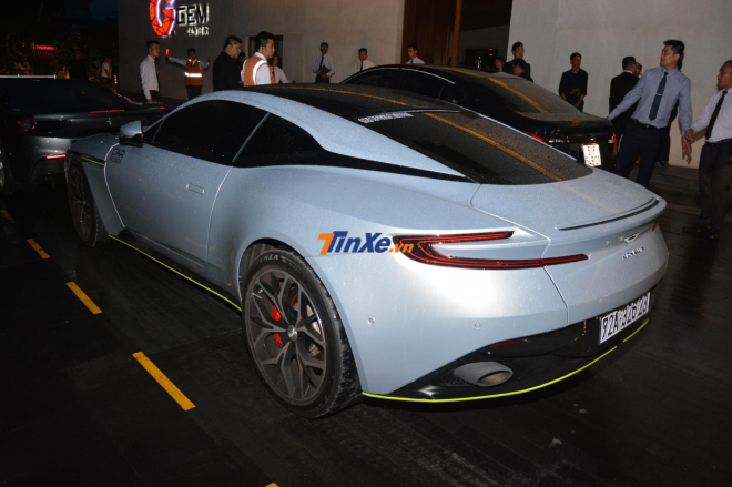 Si&ecirc;u xe Aston Martin DB11 của doanh nh&acirc;n Vũng T&agrave;u vẫn sử dụng khối động cơ V8, tăng &aacute;p k&eacute;p, dung t&iacute;ch 4.0 l&iacute;t do Mercedes-AMG sản xuất