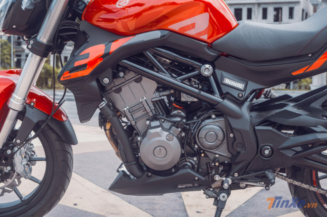 Benelli 302S ABS 2019