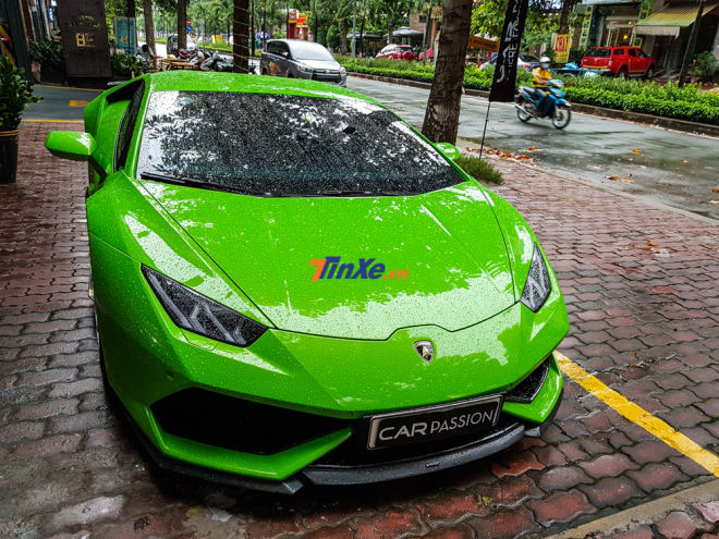 Từ thành Nam xa xôi, Lamborghini Huracan xanh cốm được chủ nhân vận chuyển vào Nam để ăn cưới Cường Đô-la Từ thành Nam xa xôi, Lamborghini Huracan xanh cốm được chủ nhân vận chuyển vào Nam để ăn cưới Cường Đô-la