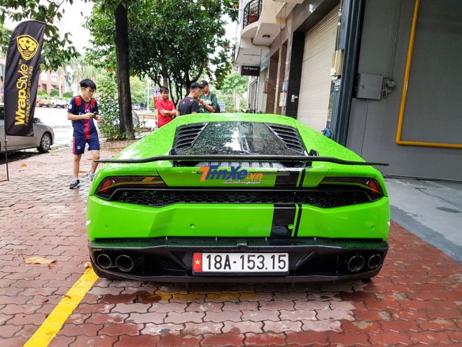 Lamborghini Huracan LP610-4 màu xanh cốm có 3 chiếc tại Việt Nam Lamborghini Huracan LP610-4 màu xanh cốm có 3 chiếc tại Việt Nam
