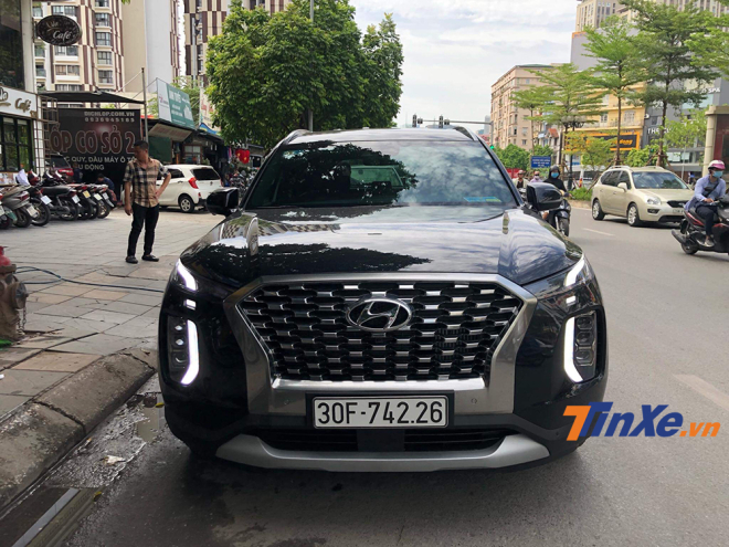 Hyundai Palisade chưa có thông tin gì về việc mở bán tại Việt Nam nhưng một số xe đã lăn bánh trên đường với biển trắng