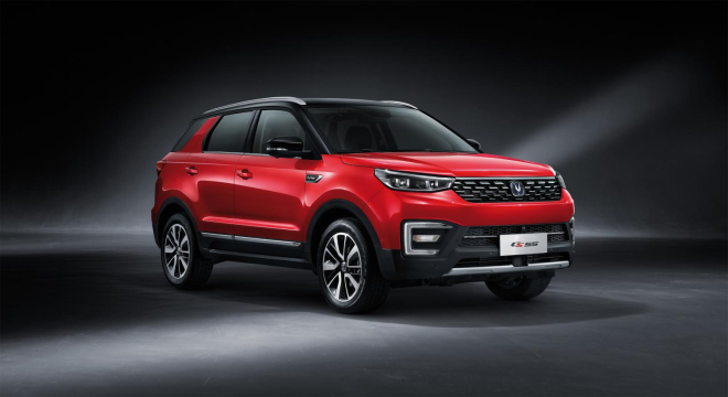 Changan CS55 có kích thước tổng thể là 4.500 x 1.855 x 1.690 mm (D x R x C), chiều dài cơ sở đạt 2.650 mm Changan CS55 có kích thước tổng thể là 4.500 x 1.855 x 1.690 mm (D x R x C), chiều dài cơ sở đạt 2.650 mm