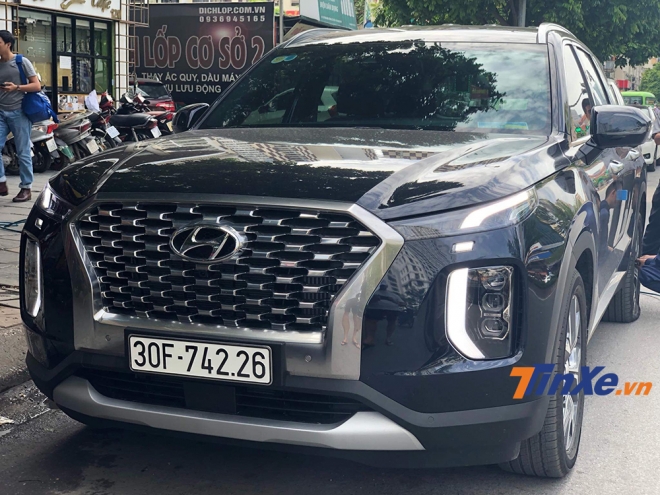 D&ugrave; chưa c&oacute; th&ocirc;ng tin về kế hoạch mở b&aacute;n nhưng đ&atilde; c&oacute; một số xe Hyundai Palisade đ&atilde; l&agrave;m xong thủ tục lăn b&aacute;nh v&agrave; c&oacute; biển trắng