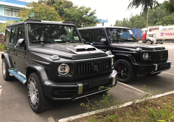 Cặp đôi Brabus 700 Widestar (bên phải) và Brabus 800 Widestar mới cập cảng Tiên Sa, Đà Nẵng Cặp đôi Brabus 700 Widestar (bên phải) và Brabus 800 Widestar mới cập cảng Tiên Sa, Đà Nẵng