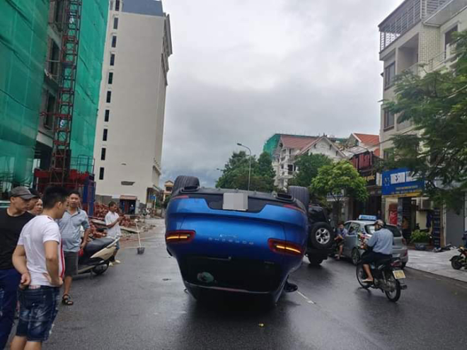 Hiện trường vụ tai nạn của chiếc Porsche Macan