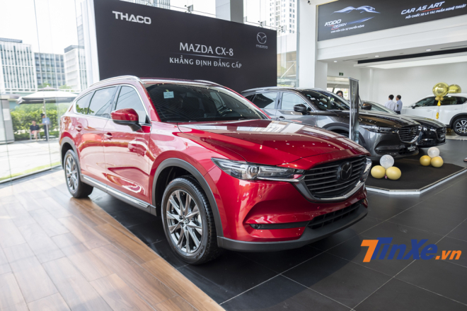 Mazda CX-8 c&oacute; thiết kế mang ng&ocirc;n ngữ KODO n&ecirc;n vẫn tạo ấn tượng thị gi&aacute;c tốt đối với người đối diện.