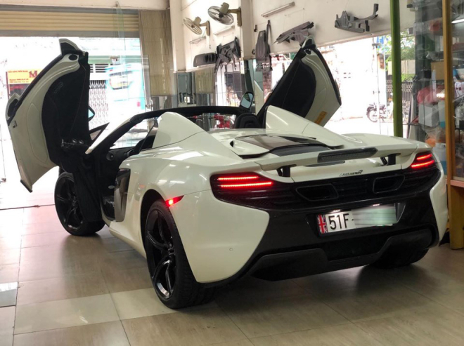Đ&acirc;y l&agrave; 1 trong 3 chiếc McLaren 650S Spider đang t&igrave;m kh&aacute;ch tại Việt Nam