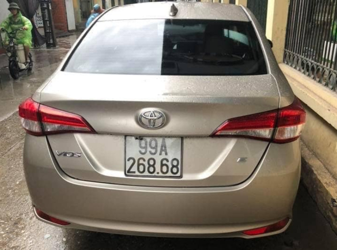 Chiếc biển số 99A-268.68 n&agrave;y cũng được nh&igrave;n thấy tr&ecirc;n một chiếc Toyota Vios