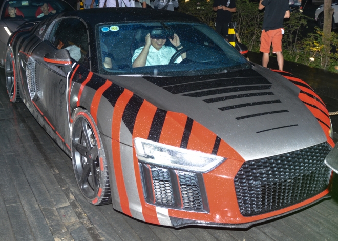 Bộ &aacute;o độc đ&aacute;o của si&ecirc;u xe Audi R8 V10 Plus l&uacute;c c&ograve;n sở hữu Cường Đ&ocirc;-la