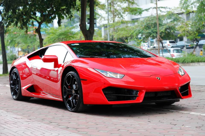 Đ&acirc;y l&agrave; lần thứ 3 chiếc si&ecirc;u xe Lamborghini Huracan LP580-2 m&agrave;u đỏ quay trở lại Thủ Đ&ocirc;