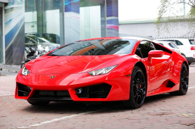 Chiếc xe n&agrave;y mới được một doanh nh&acirc;n S&agrave;i th&agrave;nh b&aacute;n lại sau khi đ&atilde; mua Ferrari 488 GTB độ Liberty Walk