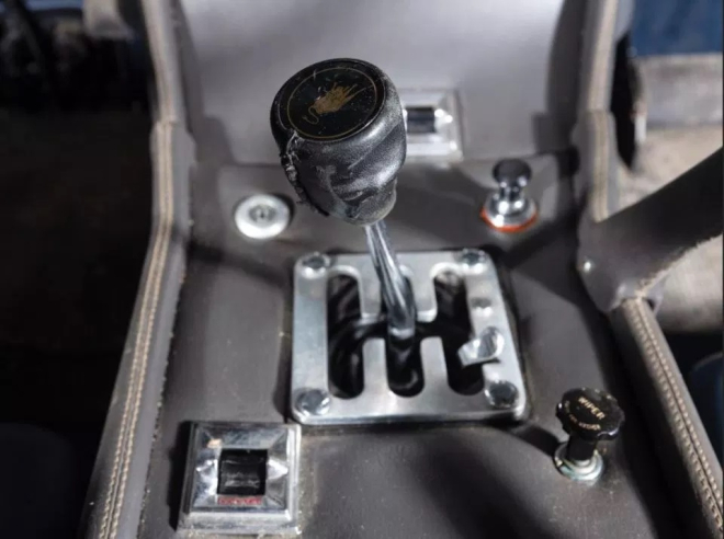 Chiếc Lamborghini Miura 1969 n&agrave;y được trang bị động cơ V12 kh&aacute; mạnh mẽ v&agrave;o thời điểm ra mắt