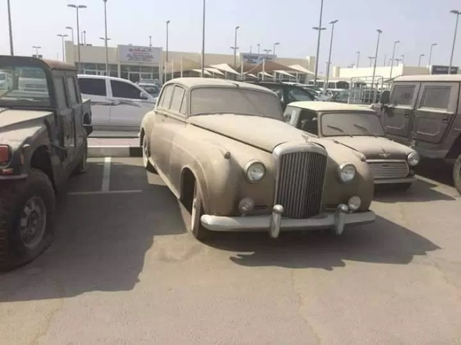 Những chiếc xe cổ như Bentley trong ảnh c&oacute; thể sẽ mang lại lợi nhuận kh&ocirc;ng nhỏ
