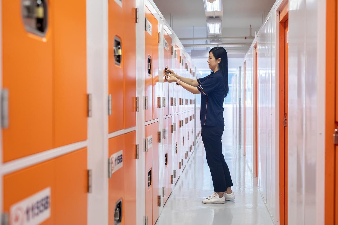 https://thanhnienviet.mediacdn.vn/s3fs-public/styles/article_page_main_image_desktop/public/articles/2023/10/19/bt20231019stor_1.jpg