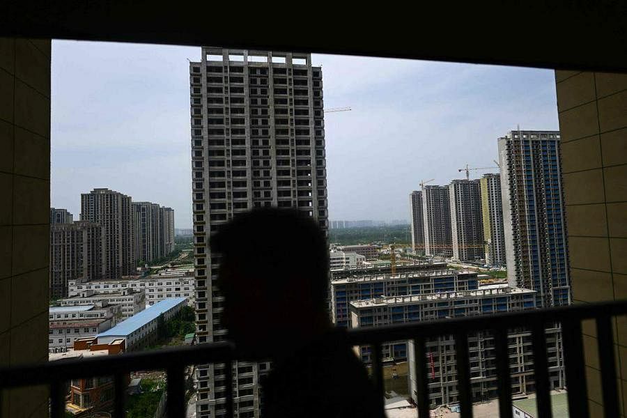 https://thanhnienviet.mediacdn.vn/s3fs-public/styles/card_image_large_3x2/public/articles/2023/08/23/china-economy-housing-crisis-020817_0.jpg